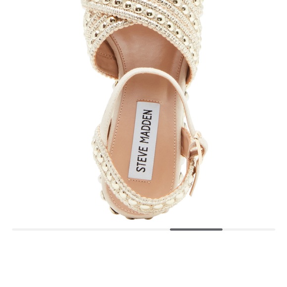 Elegant Cream Wedge Sandals - Picture 10 of 15